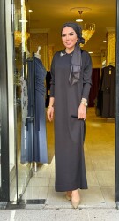 1981 YAKASI TAŞLI ELBİSE SİYAH - 1