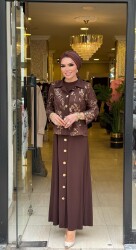 8540 PAYETLİ ELBİSE KAHVERENGİ - 